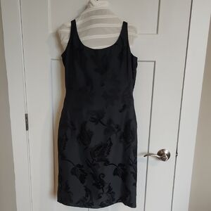 Elegant dark Blue/Black Floral Dress